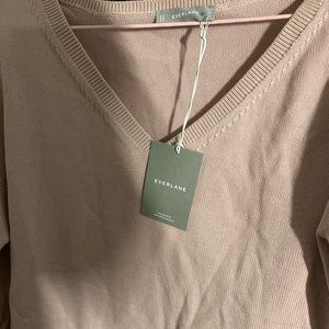 BNWT EVERLANE COTTON LONG SLEEVE V-NECK CROP PALE PINK